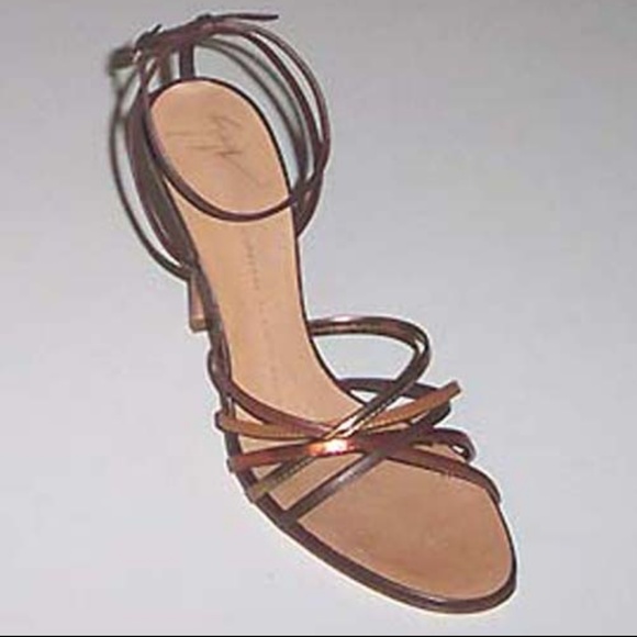 GIUSEPPE ZANOTTI Shoes - NEW GIUSEPPE ZANOTTI Lime Italy strappy sandals 7